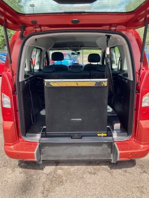 View our PEUGEOT PARTNER TEPEE