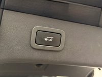 USED 2018 67 JAGUAR XF 2.0d Portfolio Sportbrake 5dr Diesel Auto AWD Euro 6 (s/s) (240 ps) 