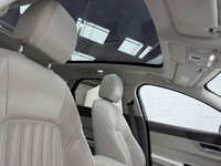 USED 2018 67 JAGUAR XF 2.0d Portfolio Sportbrake 5dr Diesel Auto AWD Euro 6 (s/s) (240 ps) 