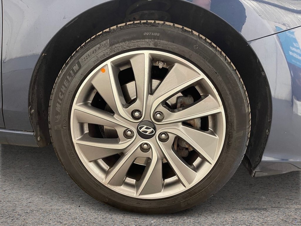 USED 2018 67 HYUNDAI I30 1.4 T-GDi SE Nav Fastback 5dr Petrol DCT Euro 6 (s/s) (140 ps) Great Service History