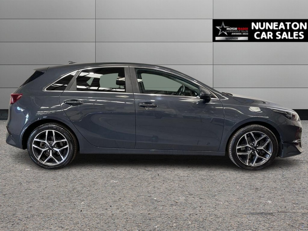 USED 2022 22 KIA CEED 1.6 CRDi MHEV 3 Hatchback 5dr Diesel Hybrid Manual Euro 6 (s/s) (134 bhp) Driver Modes