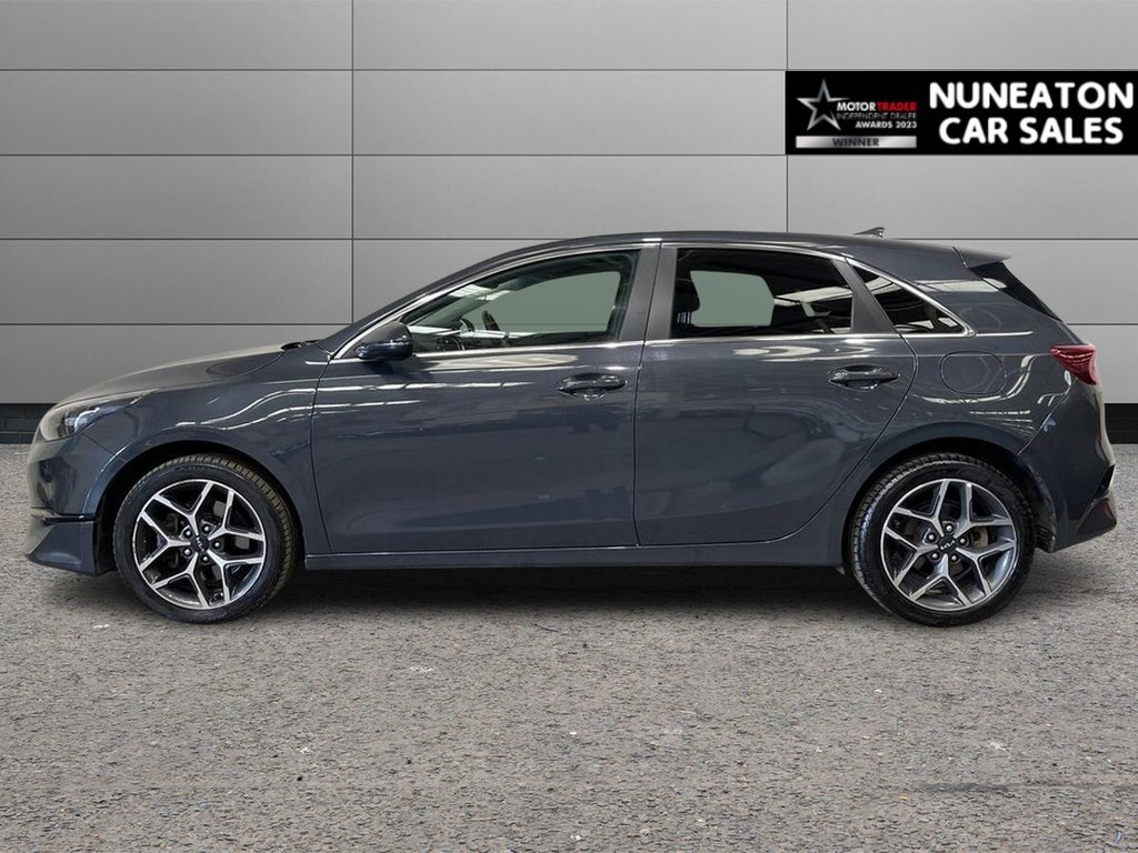 USED 2022 22 KIA CEED 1.6 CRDi MHEV 3 Hatchback 5dr Diesel Hybrid Manual Euro 6 (s/s) (134 bhp) Driver Modes