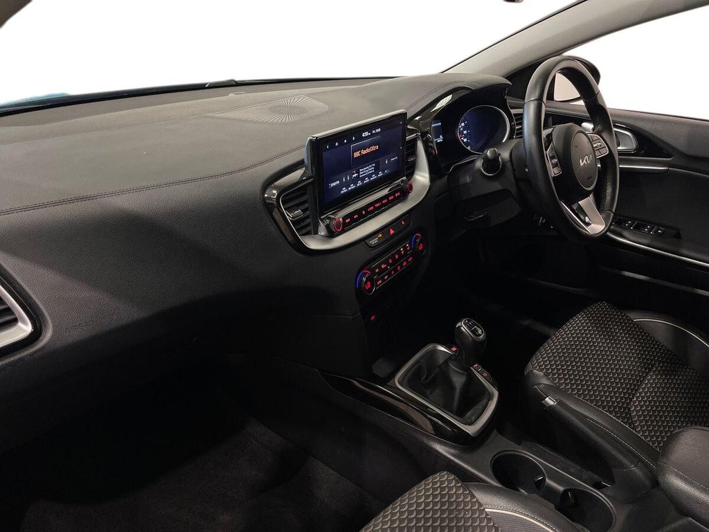 USED 2022 22 KIA CEED 1.6 CRDi MHEV 3 Hatchback 5dr Diesel Hybrid Manual Euro 6 (s/s) (134 bhp) Driver Modes