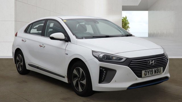 View our Hyundai Ioniq 1.6 h-GDi GPF Premium SE Hatchback 5dr Petrol Hybrid DCT Euro 6 (s/s) (141 ps)