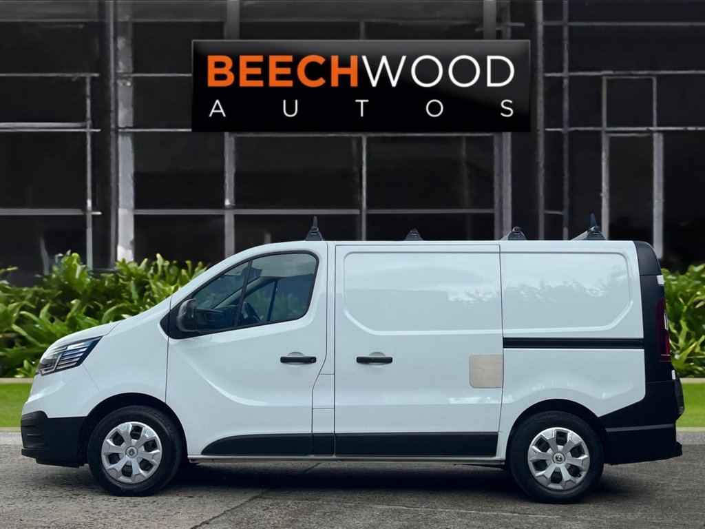 USED 2024 24 RENAULT TRAFIC 2.0 dCi Blue SL30 Start Panel Van 5dr Diesel Manual L1 H1 Euro 6 (s/s) (130 ps) 