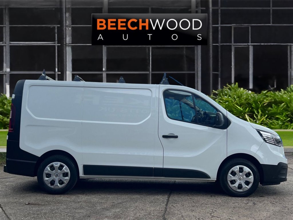 USED 2024 24 RENAULT TRAFIC 2.0 dCi Blue SL30 Start Panel Van 5dr Diesel Manual L1 H1 Euro 6 (s/s) (130 ps) 