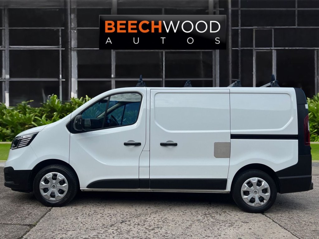 USED 2024 24 RENAULT TRAFIC 2.0 dCi Blue SL30 Start Panel Van 5dr Diesel Manual L1 H1 Euro 6 (s/s) (130 ps) 