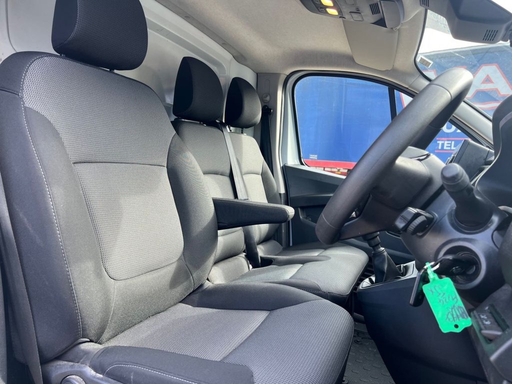 USED 2024 24 RENAULT TRAFIC 2.0 dCi Blue SL30 Start Panel Van 5dr Diesel Manual L1 H1 Euro 6 (s/s) (130 ps) 