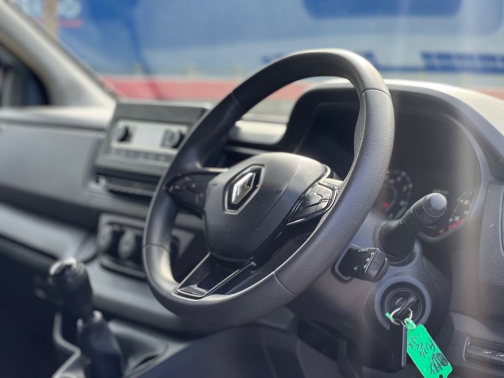 USED 2024 24 RENAULT TRAFIC 2.0 dCi Blue SL30 Start Panel Van 5dr Diesel Manual L1 H1 Euro 6 (s/s) (130 ps) 