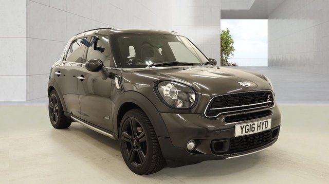View our MINI Countryman 2.0 Cooper SD SUV 5 Door Diesel Automatic Grey ALL4 
