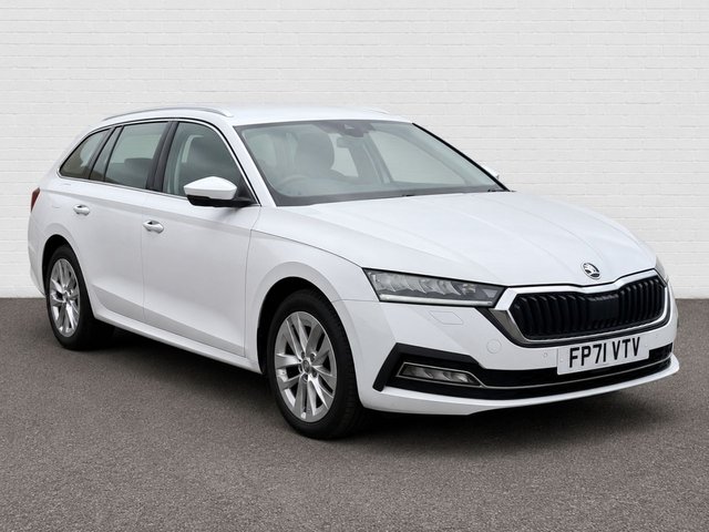 View our Skoda Octavia range
