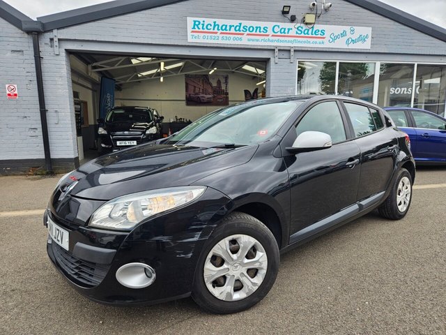 View our RENAULT MEGANE