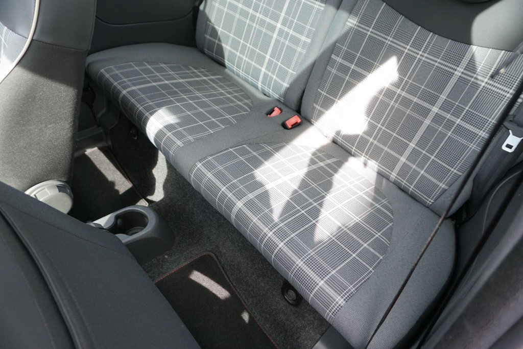 USED 2015 65 FIAT 500 1.2 Lounge Euro 6 (s/s) 3dr Â£20 road tax
