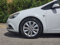 USED 2016 66 VAUXHALL CASCADA 1.4i Turbo Elite Convertible 2dr Petrol Manual Euro 6 (s/s) (140 ps) 