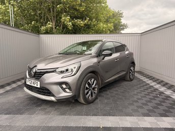 View our RENAULT CAPTUR