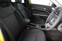 USED 2025 74 JEEP Avenger 54kWh e-Summit SUV 5dr Electric Auto (156 ps) NEW STOCK