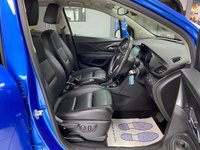 USED 2018 18 VAUXHALL MOKKA X 1.4i Turbo Elite Nav SUV 5dr Petrol Auto Euro 6 (140 ps) AEGEAN BLUE / BLACK JASMINE LEATHER TRIM / DUAL ZONE CLIMATE / HEATED FRONT SEATS / ELECTRIC WINDOWS / POWERFOLD MIRRORS / AUTOMATIC LIGHTS / CRUISE CONTROL / SPEED LIMITER / FRONT AND REAR SENSORS / DAB / BLUETOOTH / USB / SCREEN PROJECTION / SATNAV / PRIVACY GLASS / 18" ALLOY WHEELS / SERVICE HISTORY