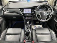 USED 2018 18 VAUXHALL MOKKA X 1.4i Turbo Elite Nav SUV 5dr Petrol Auto Euro 6 (140 ps) AEGEAN BLUE / BLACK JASMINE LEATHER TRIM / DUAL ZONE CLIMATE / HEATED FRONT SEATS / ELECTRIC WINDOWS / POWERFOLD MIRRORS / AUTOMATIC LIGHTS / CRUISE CONTROL / SPEED LIMITER / FRONT AND REAR SENSORS / DAB / BLUETOOTH / USB / SCREEN PROJECTION / SATNAV / PRIVACY GLASS / 18" ALLOY WHEELS / SERVICE HISTORY