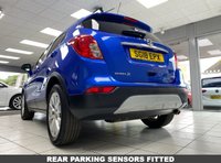 USED 2018 18 VAUXHALL MOKKA X 1.4i Turbo Elite Nav SUV 5dr Petrol Auto Euro 6 (140 ps) AEGEAN BLUE / BLACK JASMINE LEATHER TRIM / DUAL ZONE CLIMATE / HEATED FRONT SEATS / ELECTRIC WINDOWS / POWERFOLD MIRRORS / AUTOMATIC LIGHTS / CRUISE CONTROL / SPEED LIMITER / FRONT AND REAR SENSORS / DAB / BLUETOOTH / USB / SCREEN PROJECTION / SATNAV / PRIVACY GLASS / 18" ALLOY WHEELS / SERVICE HISTORY