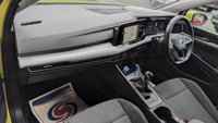 USED 2021 71 VOLKSWAGEN GOLF 2.0 TDI Life Estate 5dr Diesel Manual Euro 6 (s/s) (115 ps) *** SAT NAV - CRUISE CONTROL - BLUETOOTH - AIR CONDITIONING ***