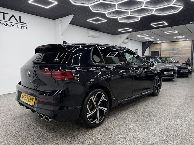 View our VOLKSWAGEN GOLF