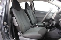 USED 2005 05 TOYOTA AYGO 1.0 VVT-i Sport Hatchback 3dr Petrol Manual Euro 4 (67 bhp) 10 SERVICE STAMPS