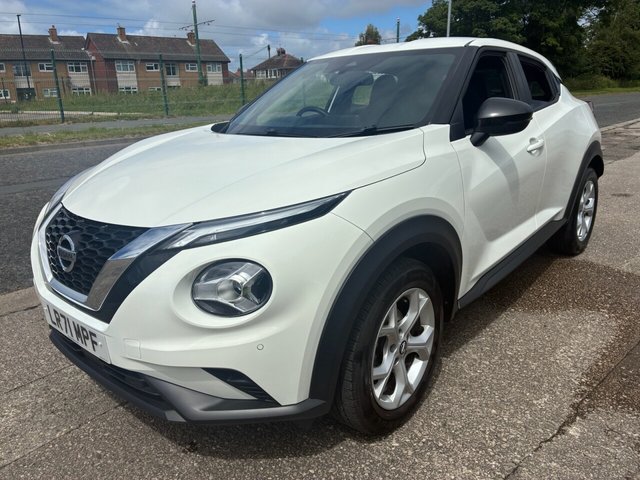 View our Nissan Juke 1.0 DIG-T N-Connecta SUV 5dr Petrol Manual Euro 6 (s/s) (114 ps)