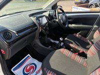 USED 2021 21 CITROEN C1 1.0 VTi Shine Airscape 5dr Petrol Manual Euro 6 (s/s) (72 ps) SUN ROOF* REVERSING CAMERA* CRUISE CONTROL* AIR CON* AUTO START / STOP* TRACTION CONTROL* BLUETOOTH PHONE AND AUDIO* DAB* AUX* USB* APPLE CARPLAY* ANDROID AUTO* REMOTE CENTRAL LOCKING WITH 2 KEYS