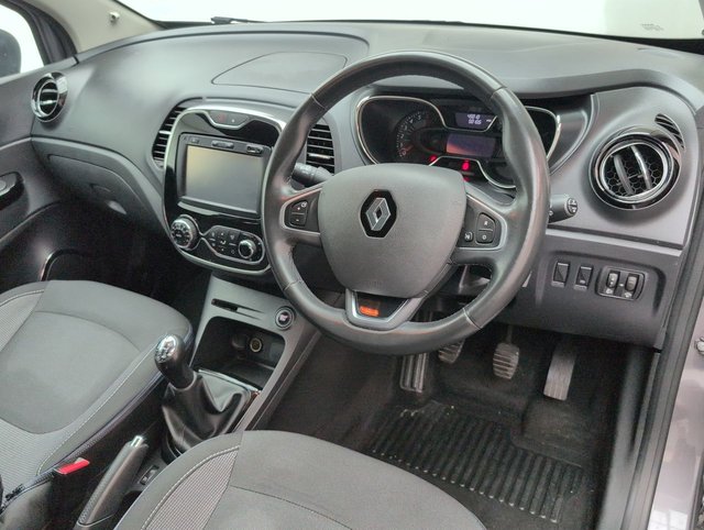 USED 2017 17 RENAULT CAPTUR 0.9 Captur Dynamique Nav TCe 5dr CLICK+COLLECT / HOME DELIVERY