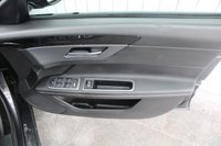 USED 2016 66 JAGUAR XF 2.0d R-Sport Saloon 4dr Diesel Auto Euro 6 (s/s) (180 ps) 2 KEYS / 1 OWNER