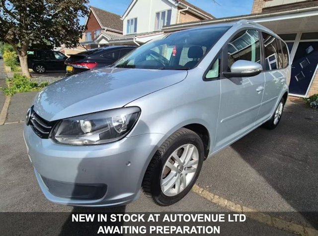View our Volkswagen Touran 1.6 TDI SE MPV 5dr Diesel Manual Euro 5 (105 ps)