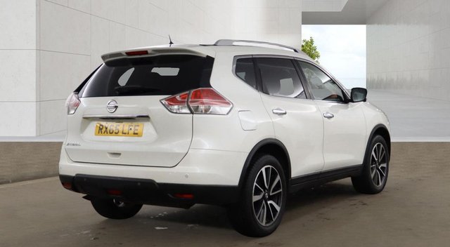 View our NISSAN X-TRAIL