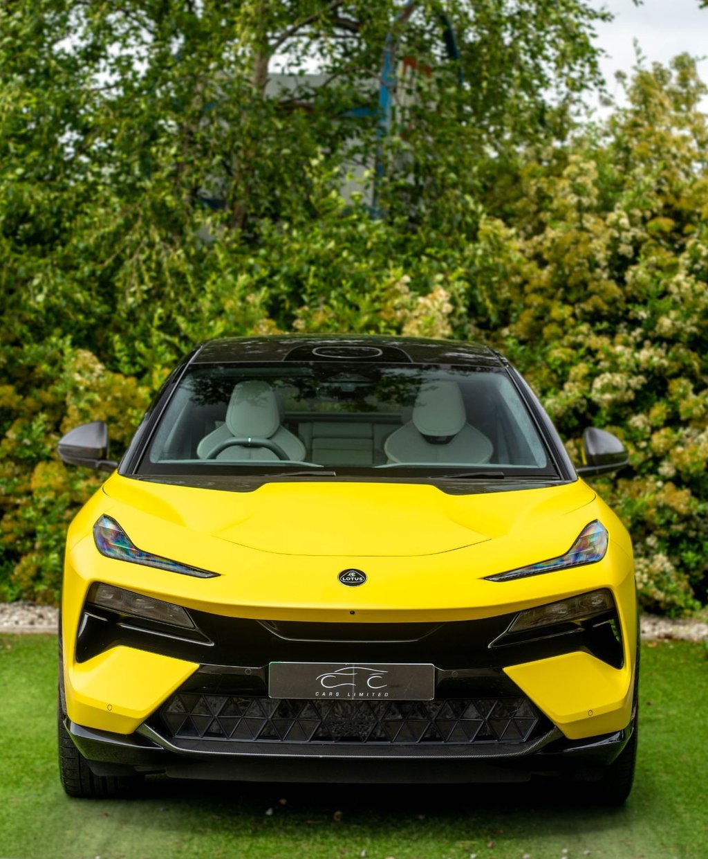USED 2023 73 LOTUS ELETRE 112kWh R SUV 5dr Electric Auto 4WD (Dual Motor) (917 ps) FULL CLEAR PROTECTIVE MATT WRAP AMAZING SOUND EXPERIENCE FROM DOLBY 3D ATMOS SYSTEM 917 BHP 0-60 2.9 SECS WLTP RANGE 304 MILES