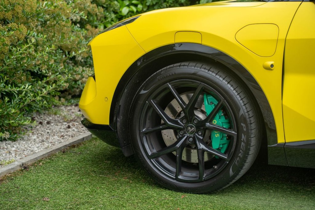 USED 2023 73 LOTUS ELETRE 112kWh R SUV 5dr Electric Auto 4WD (Dual Motor) (917 ps) FULL CLEAR PROTECTIVE MATT WRAP AMAZING SOUND EXPERIENCE FROM DOLBY 3D ATMOS SYSTEM 917 BHP 0-60 2.9 SECS WLTP RANGE 304 MILES