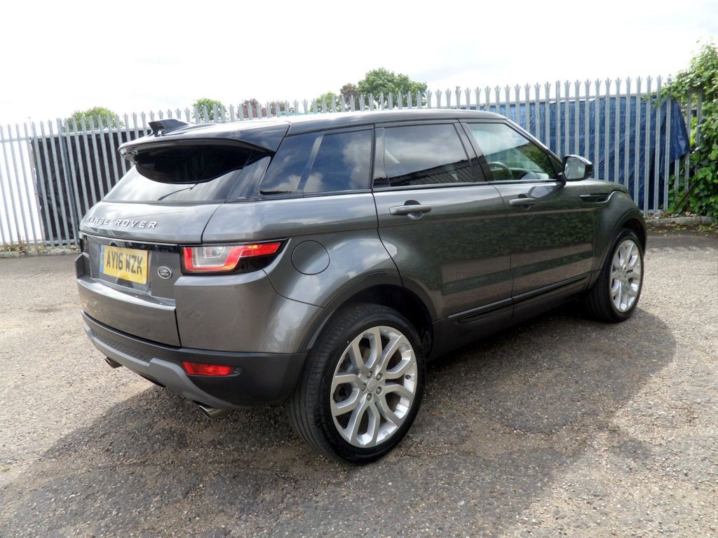 USED 2016 16 LAND ROVER RANGE ROVER EVOQUE 2.0 TD4 SE Tech SUV 5dr Diesel Auto 4WD Euro 6 (s/s) (180 ps) 8 Services 20's Pan Roof Black Pack