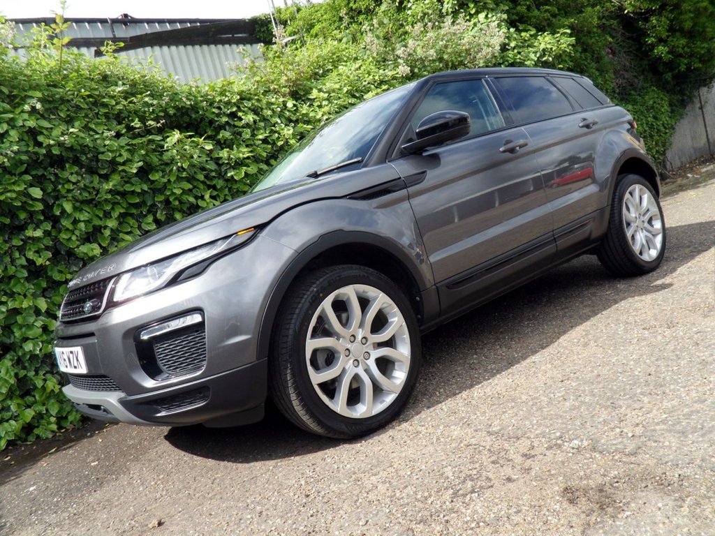 USED 2016 16 LAND ROVER RANGE ROVER EVOQUE 2.0 TD4 SE Tech SUV 5dr Diesel Auto 4WD Euro 6 (s/s) (180 ps) 8 Services 20's Pan Roof Black Pack