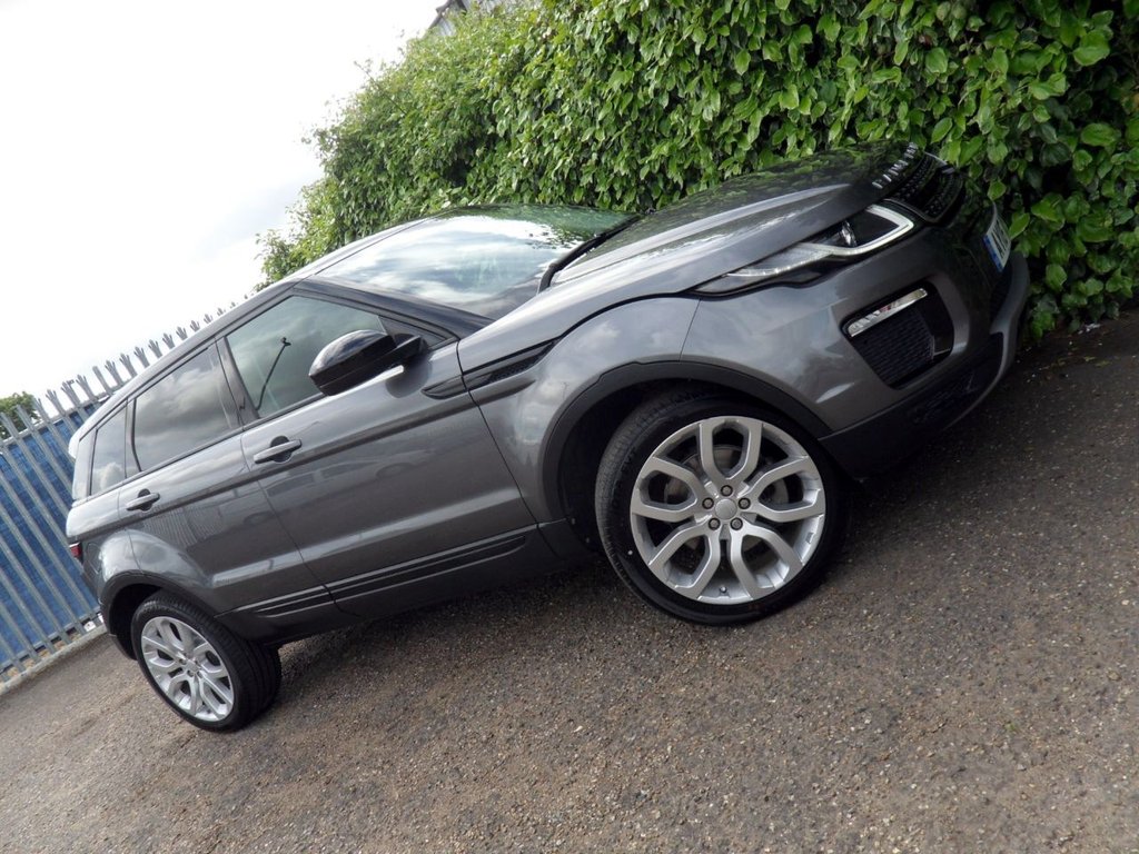 USED 2016 16 LAND ROVER RANGE ROVER EVOQUE 2.0 TD4 SE Tech SUV 5dr Diesel Auto 4WD Euro 6 (s/s) (180 ps) 8 Services 20's Pan Roof Black Pack