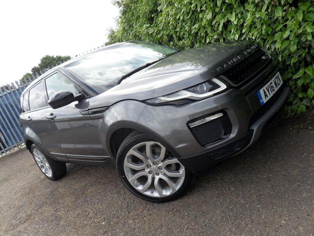 USED 2016 16 LAND ROVER RANGE ROVER EVOQUE 2.0 TD4 SE Tech SUV 5dr Diesel Auto 4WD Euro 6 (s/s) (180 ps) 8 Services 20's Pan Roof Black Pack
