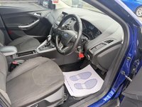 USED 2016 16 FORD FOCUS 1.0T EcoBoost Zetec Hatchback 5dr Petrol Auto Euro 6 (s/s) (125 ps) PARKING SENSORS - NAVIGATION