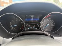 USED 2016 16 FORD FOCUS 1.0T EcoBoost Zetec Hatchback 5dr Petrol Auto Euro 6 (s/s) (125 ps) PARKING SENSORS - NAVIGATION