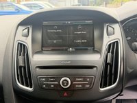 USED 2016 16 FORD FOCUS 1.0T EcoBoost Zetec Hatchback 5dr Petrol Auto Euro 6 (s/s) (125 ps) PARKING SENSORS - NAVIGATION