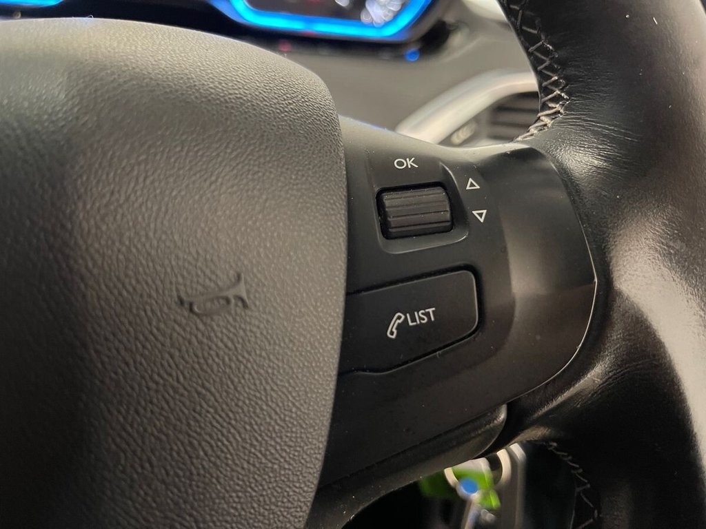 USED 2017 67 PEUGEOT 2008 1.2 PureTech Allure SUV 5dr Petrol EAT Euro 6 (s/s) (110 ps) Rear Parking Sensors