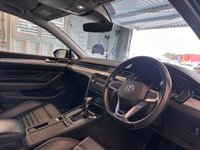 USED 2022 71 VOLKSWAGEN PASSAT 1.4 TSI 13kWh GTE Estate 5dr Petrol Plug-in Hybrid DSG Euro 6 (s/s) (218 ps)+2 CABLES+1 OWNER FROM NEW+FSH+FULL LEATHER SEATS+PARK CONTROL+NAV+AIRCON+BLUETOOTH+MEDIA+DIGITAL DASH+APPS+USB+AUX+DAB+ALLOYS+CRUISE+ 2 CABLES+1 OWNER FROM NEW+FSH+FULL LEATHER SEATS+PARK CONTROL+NAV+AIRCON+BLUETOOTH+MEDIA+DIGITAL DASH+APPS+USB+AUX+DAB+ALLOYS+CRUISE+HPI CLEAR