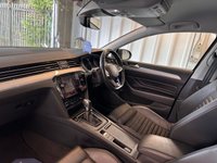 USED 2022 71 VOLKSWAGEN PASSAT 1.4 TSI 13kWh GTE Estate 5dr Petrol Plug-in Hybrid DSG Euro 6 (s/s) (218 ps)+2 CABLES+1 OWNER FROM NEW+FSH+FULL LEATHER SEATS+PARK CONTROL+NAV+AIRCON+BLUETOOTH+MEDIA+DIGITAL DASH+APPS+USB+AUX+DAB+ALLOYS+CRUISE+ 2 CABLES+1 OWNER FROM NEW+FSH+FULL LEATHER SEATS+PARK CONTROL+NAV+AIRCON+BLUETOOTH+MEDIA+DIGITAL DASH+APPS+USB+AUX+DAB+ALLOYS+CRUISE+HPI CLEAR