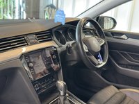 USED 2022 71 VOLKSWAGEN PASSAT 1.4 TSI 13kWh GTE Estate 5dr Petrol Plug-in Hybrid DSG Euro 6 (s/s) (218 ps)+2 CABLES+1 OWNER FROM NEW+FSH+FULL LEATHER SEATS+PARK CONTROL+NAV+AIRCON+BLUETOOTH+MEDIA+DIGITAL DASH+APPS+USB+AUX+DAB+ALLOYS+CRUISE+ 2 CABLES+1 OWNER FROM NEW+FSH+FULL LEATHER SEATS+PARK CONTROL+NAV+AIRCON+BLUETOOTH+MEDIA+DIGITAL DASH+APPS+USB+AUX+DAB+ALLOYS+CRUISE+HPI CLEAR