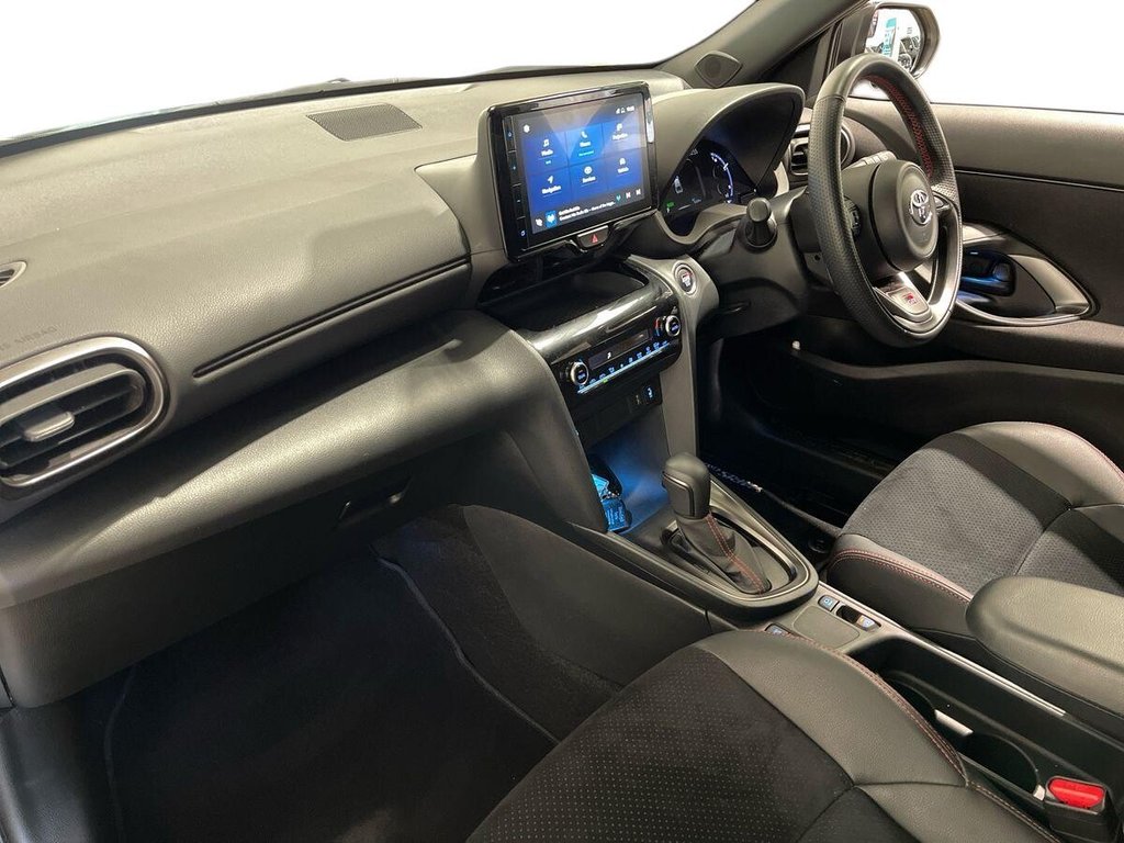 USED 2023 23 TOYOTA YARIS CROSS 1.5 VVT-h GR SPORT SUV 5dr Petrol Hybrid E-CVT Euro 6 (s/s) (116 ps) Sat Nav