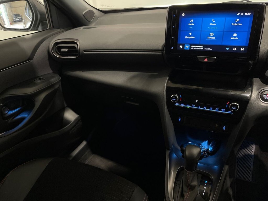 USED 2023 23 TOYOTA YARIS CROSS 1.5 VVT-h GR SPORT SUV 5dr Petrol Hybrid E-CVT Euro 6 (s/s) (116 ps) Sat Nav