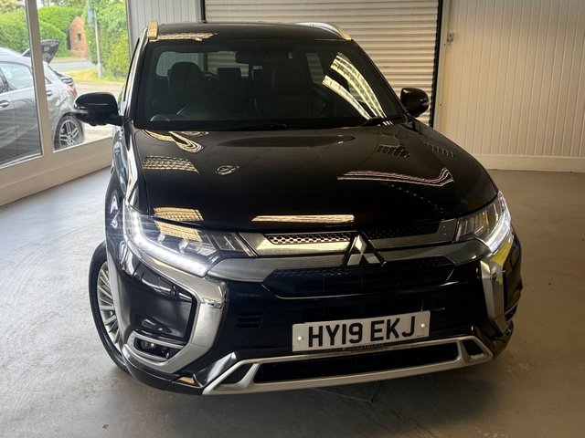 2019 19 MITSUBISHI OUTLANDER 2.4h TwinMotor 13.8kWh 4h SUV 5dr Petrol Plug-in Hybrid CVT 4WD Euro 6 (s/s) (209 ps) 