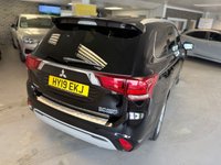 USED 2019 19 MITSUBISHI OUTLANDER 2.4h TwinMotor 13.8kWh 4h SUV 5dr Petrol Plug-in Hybrid CVT 4WD Euro 6 (s/s) (209 ps) 