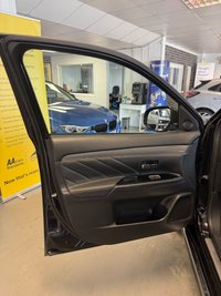 USED 2019 19 MITSUBISHI OUTLANDER 2.4h TwinMotor 13.8kWh 4h SUV 5dr Petrol Plug-in Hybrid CVT 4WD Euro 6 (s/s) (209 ps) 